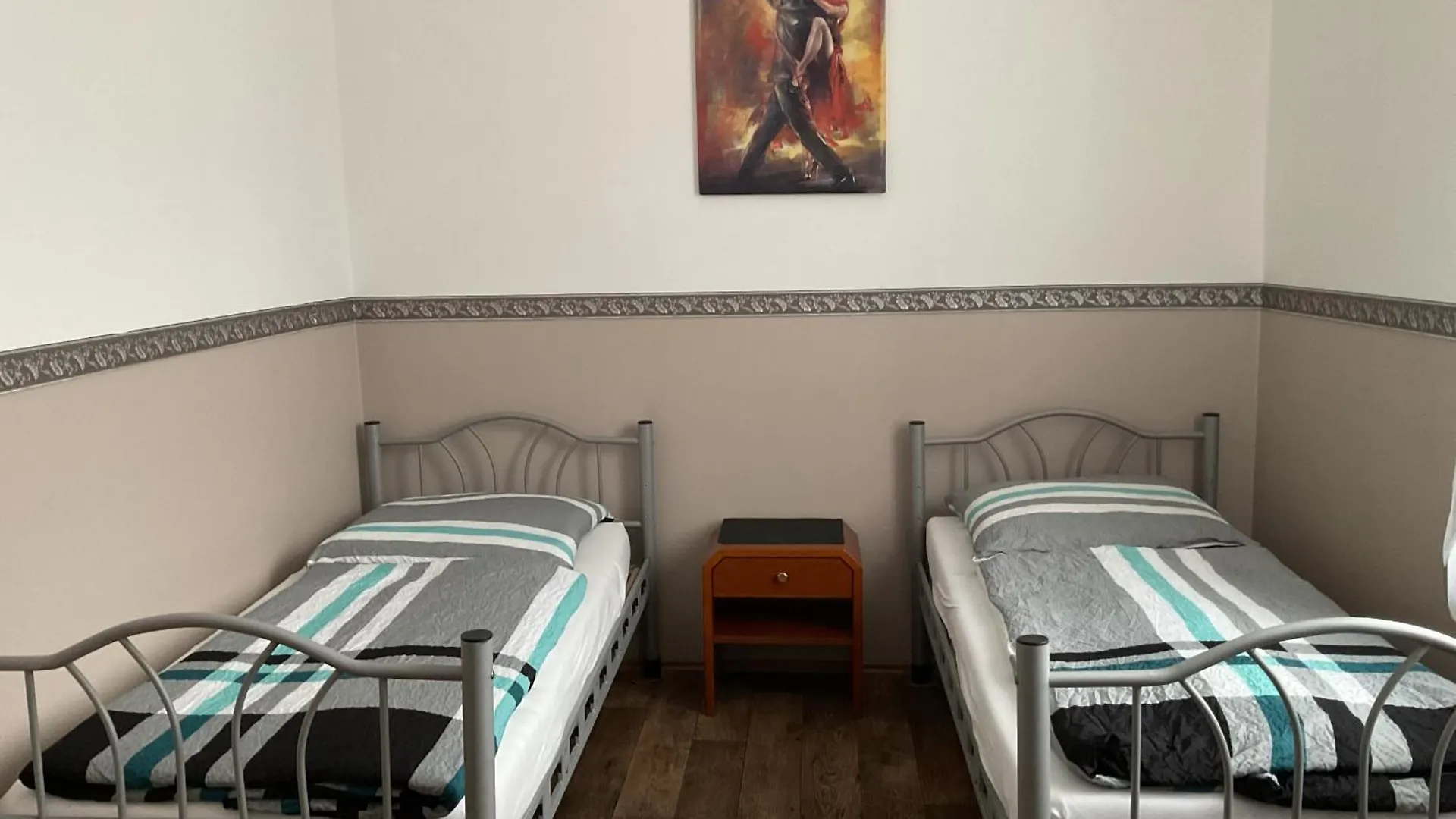 Pension&Hostel Anna - Monteurzimmer Munich Hostel