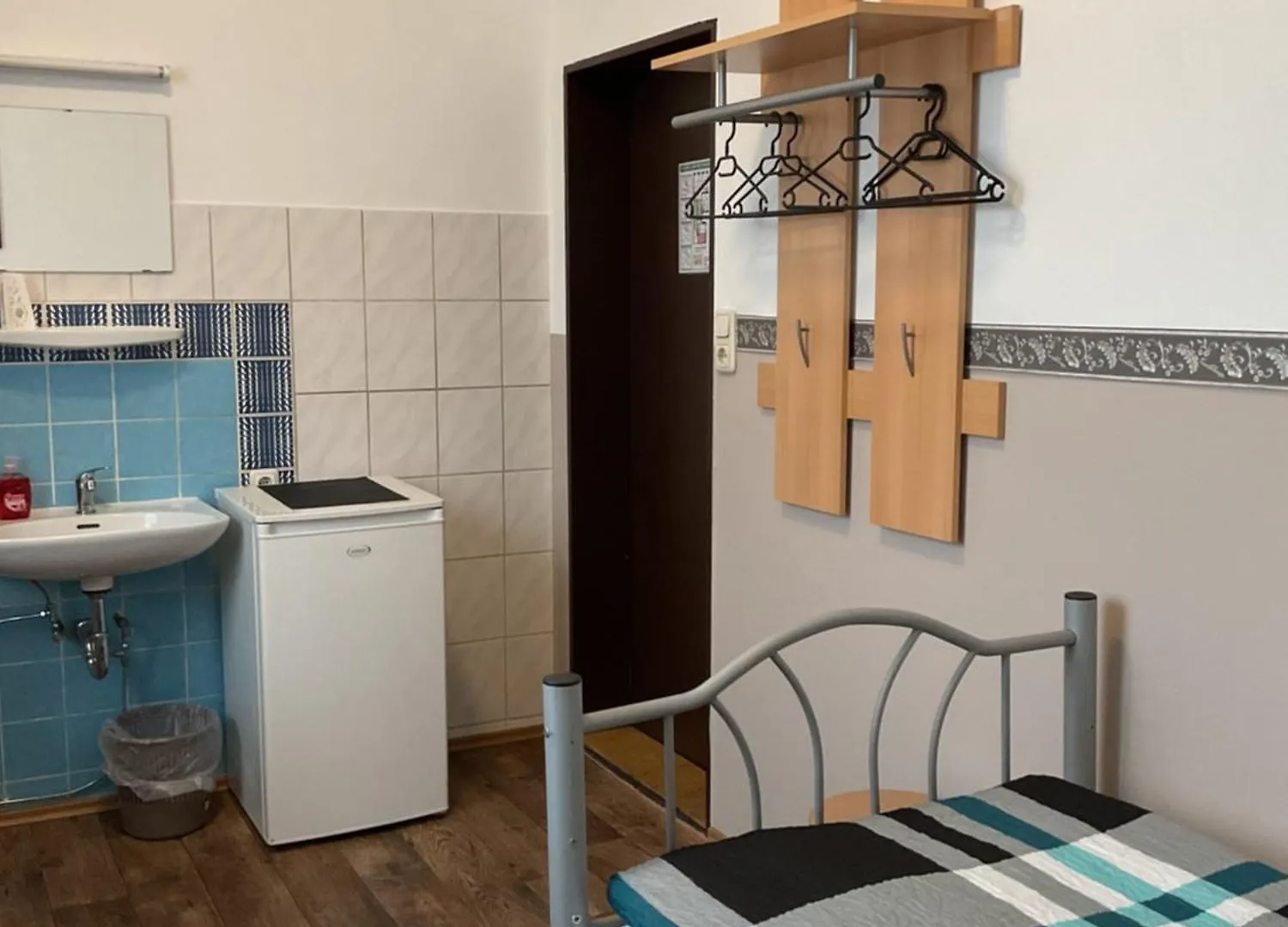 Hostel Pension&Hostel Anna - Monteurzimmer Munich Germany