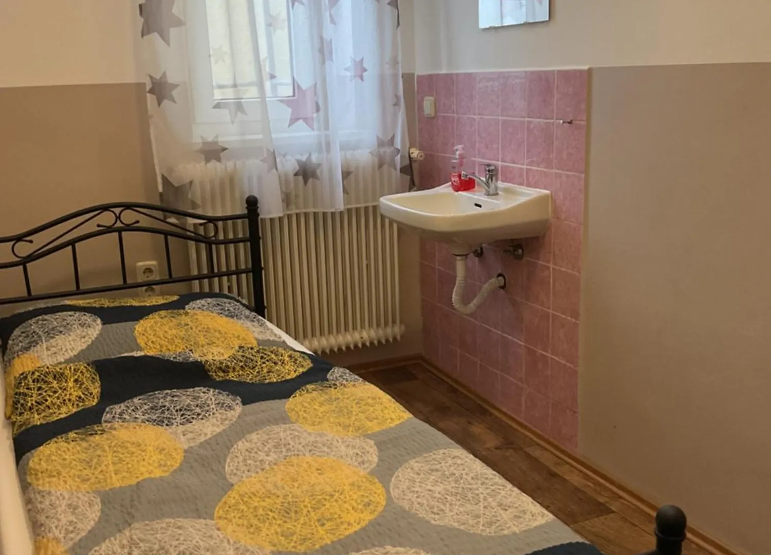 Hostel Pension&Hostel Anna - Monteurzimmer Munich